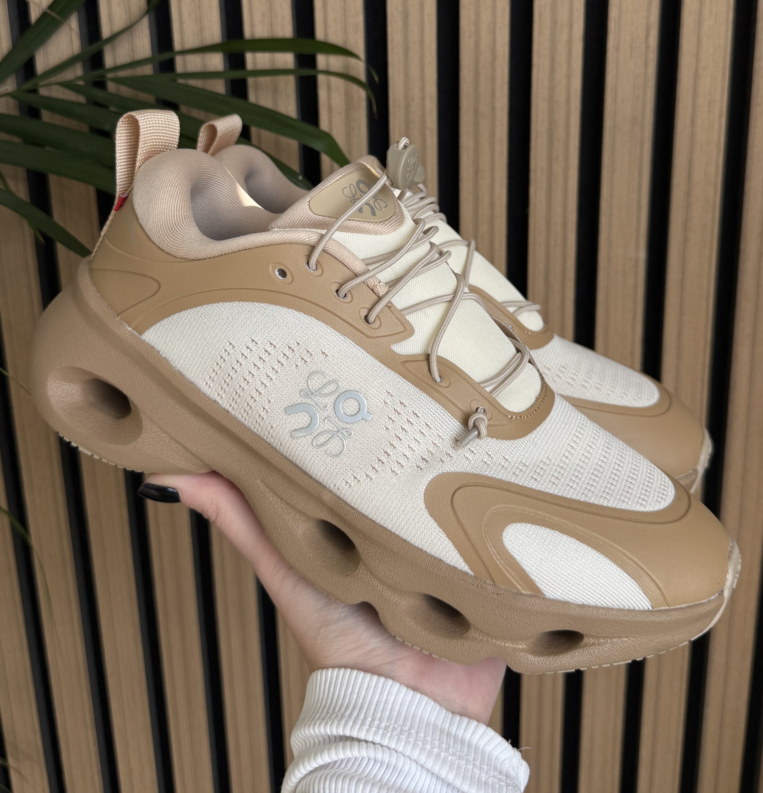 On Cloudsolo x Loewe