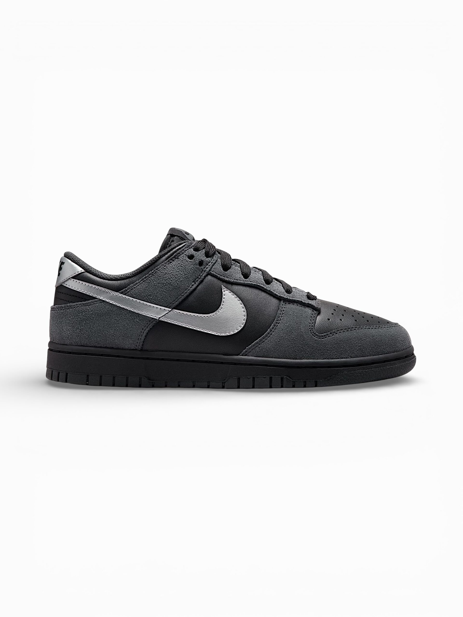 Nike Dunk Low Black Anthracite Silver