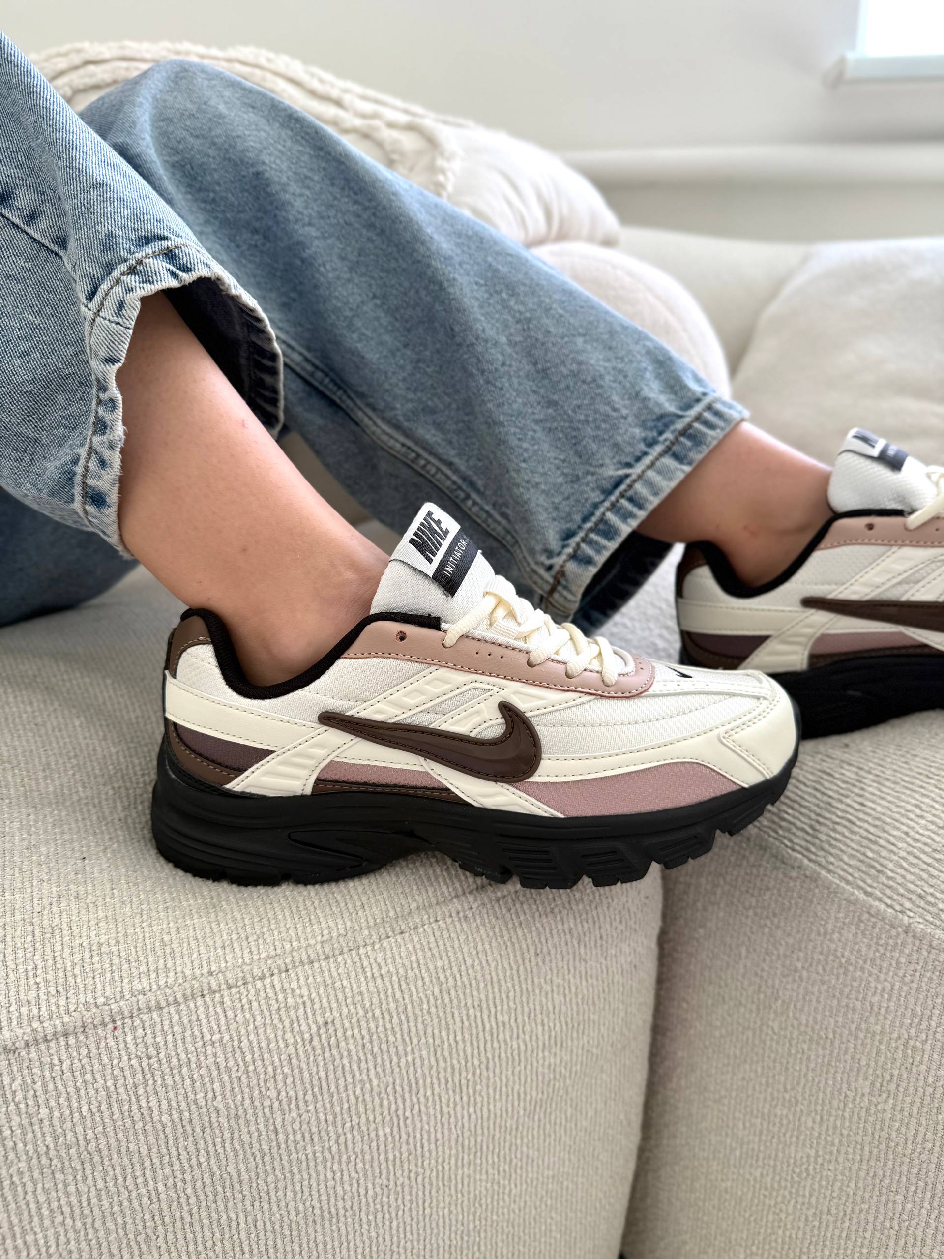 Nike Initiator Beige Black Brown