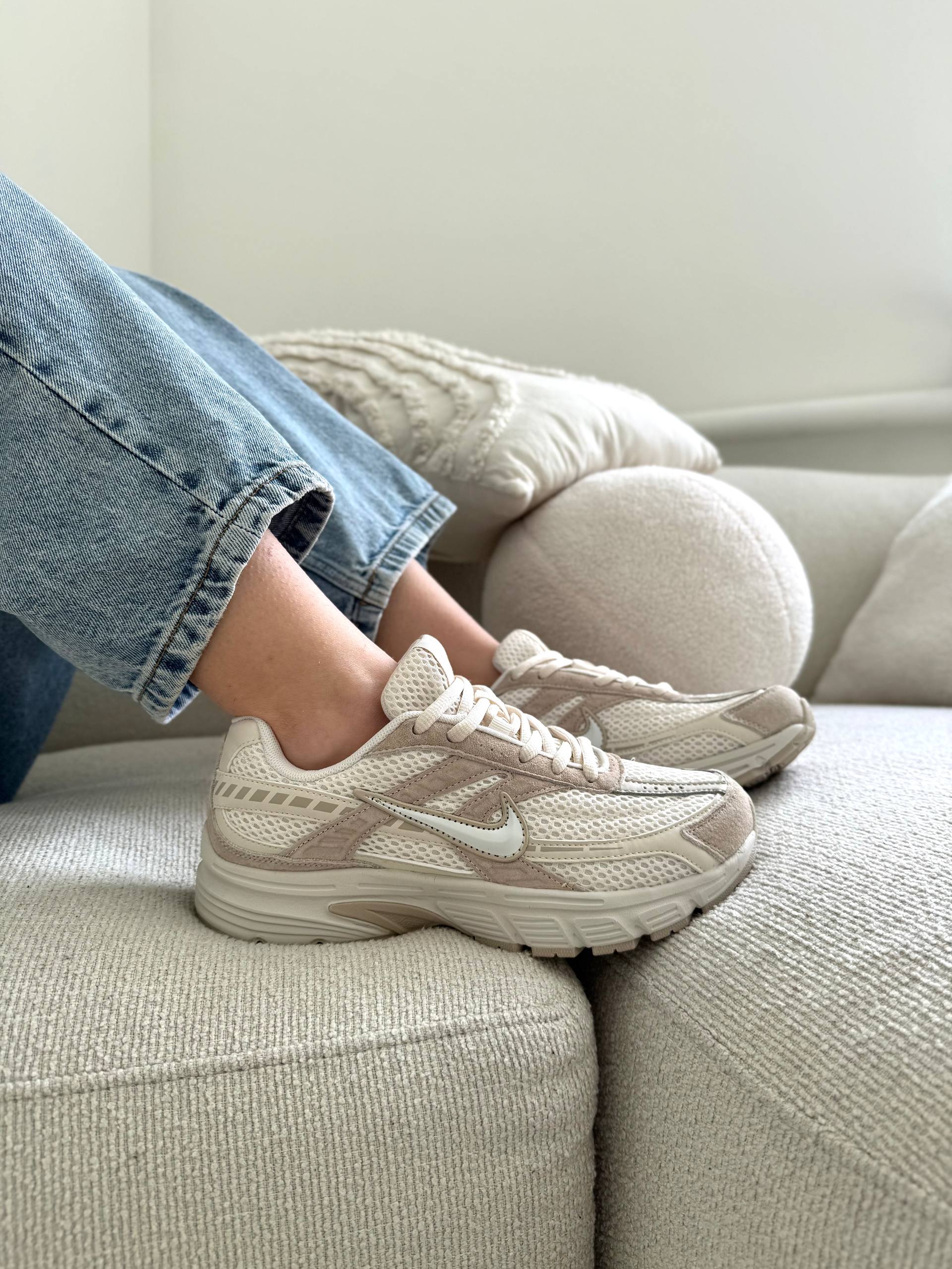 Nike Initiator Beige