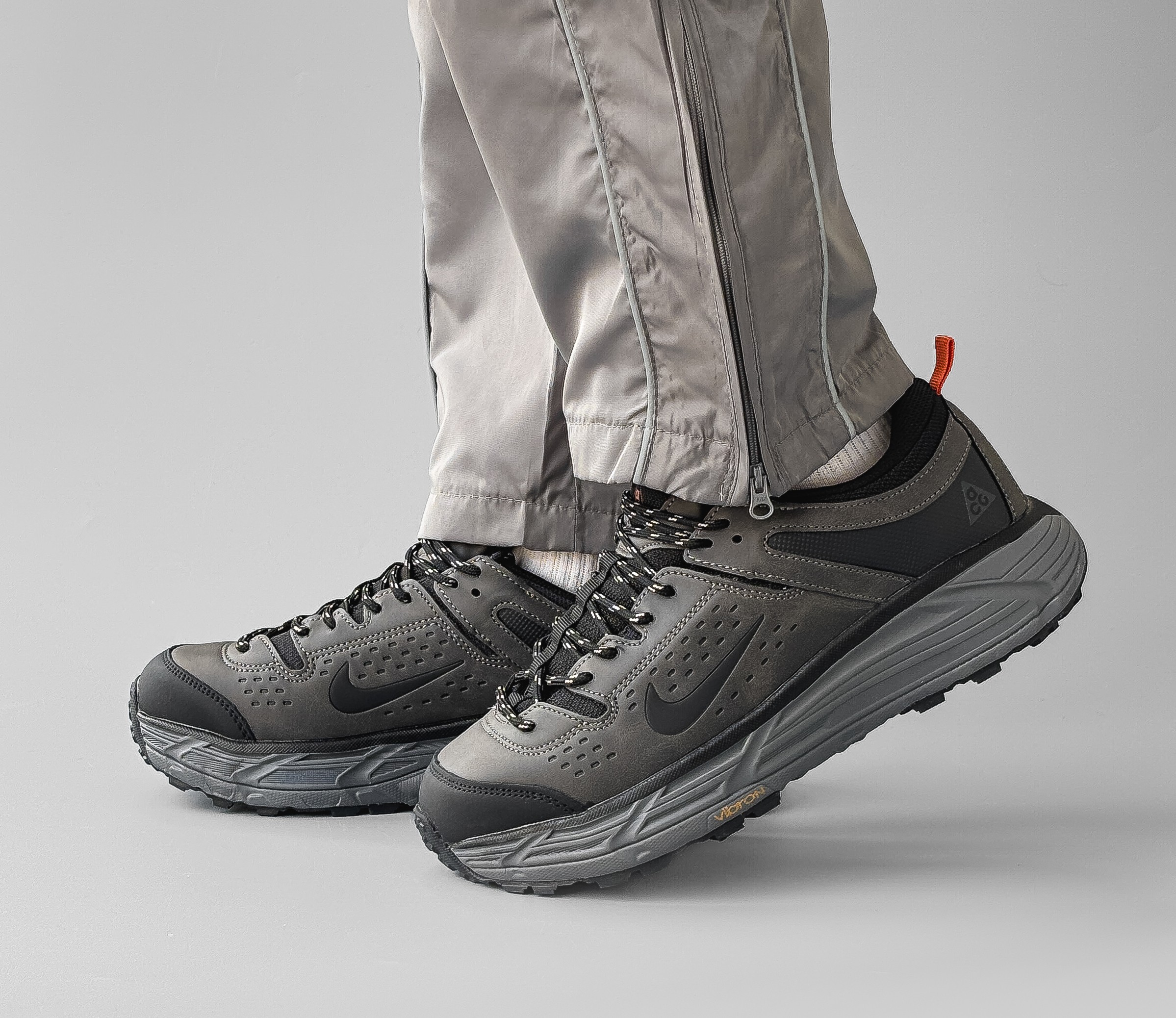 Nike ACG Running Grey Termo - Зображення 2