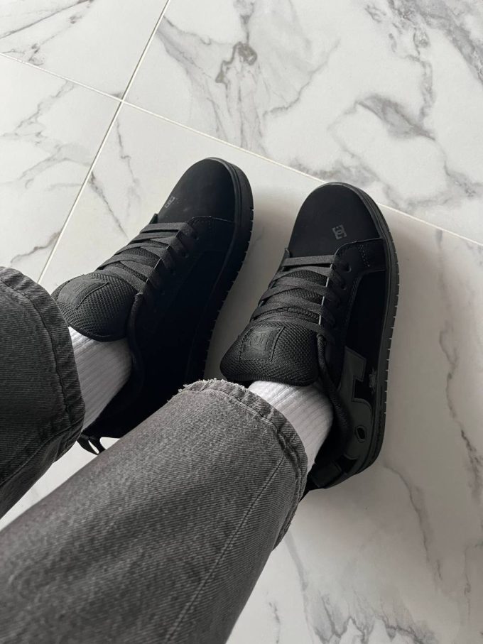 DC Court Graffik All Black - Зображення 8