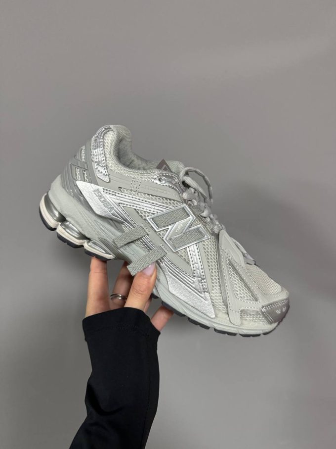 New Balance 1906A Silver Metallic premium
