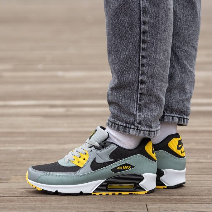 Nike Air Max 90