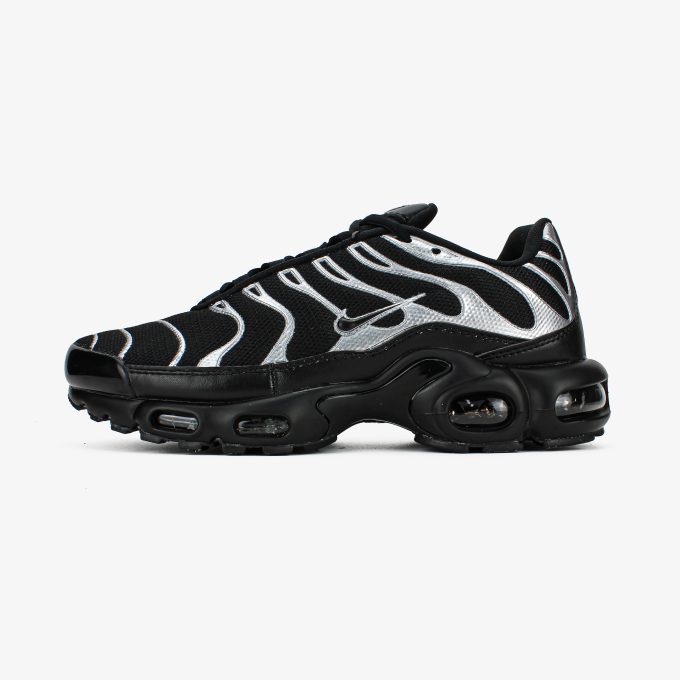 Nike Air Max Plus Black/Metallic Silver