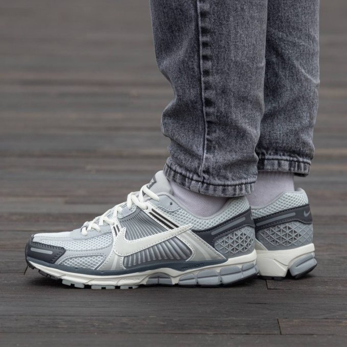 Nike Zoom Vomero 5 Climacool Grey