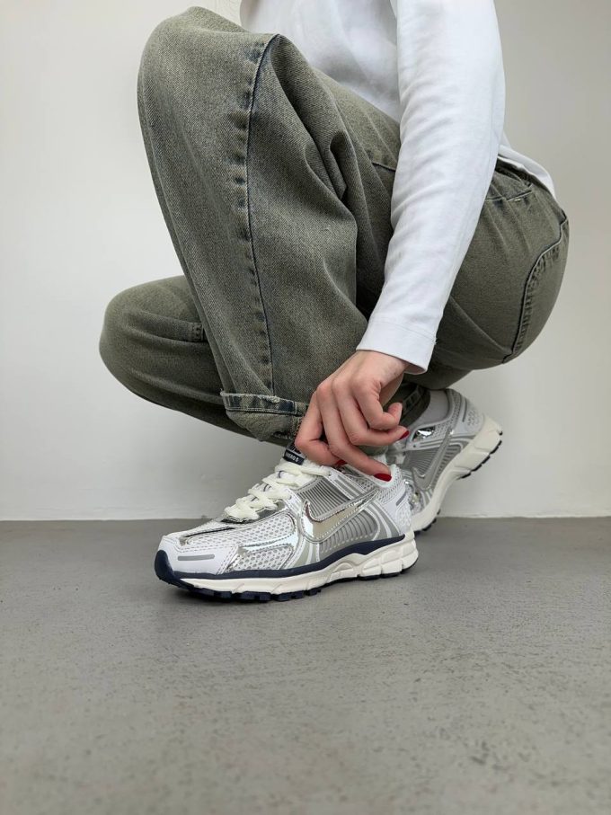 Nike Zoom Vomero 5 Photon Dust Metallic Silver - Зображення 2