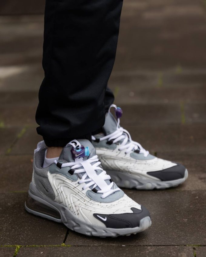 Nike Air Max 270 React х Travis Scott - Зображення 3
