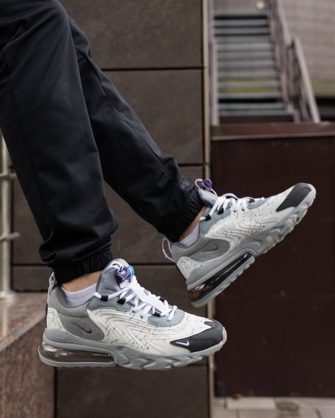 Nike Air Max 270 React х Travis Scott - Зображення 2