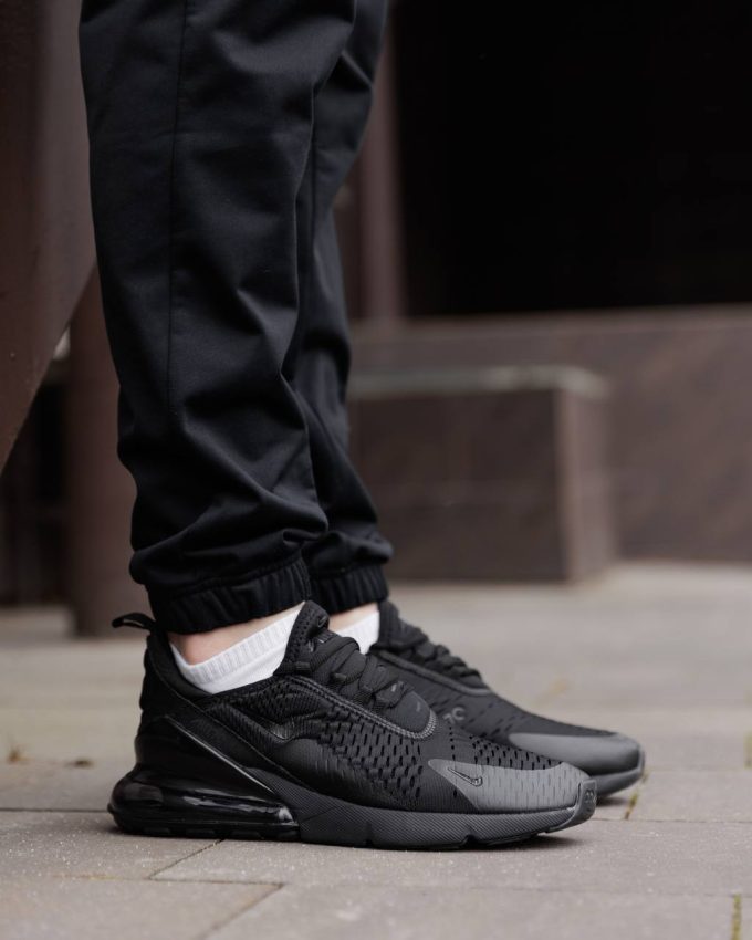 Nike Air Max 270 Triple Black