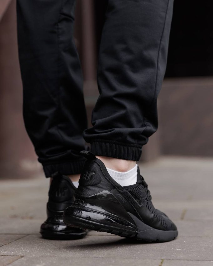 Nike Air Max 270 Triple Black - Зображення 4