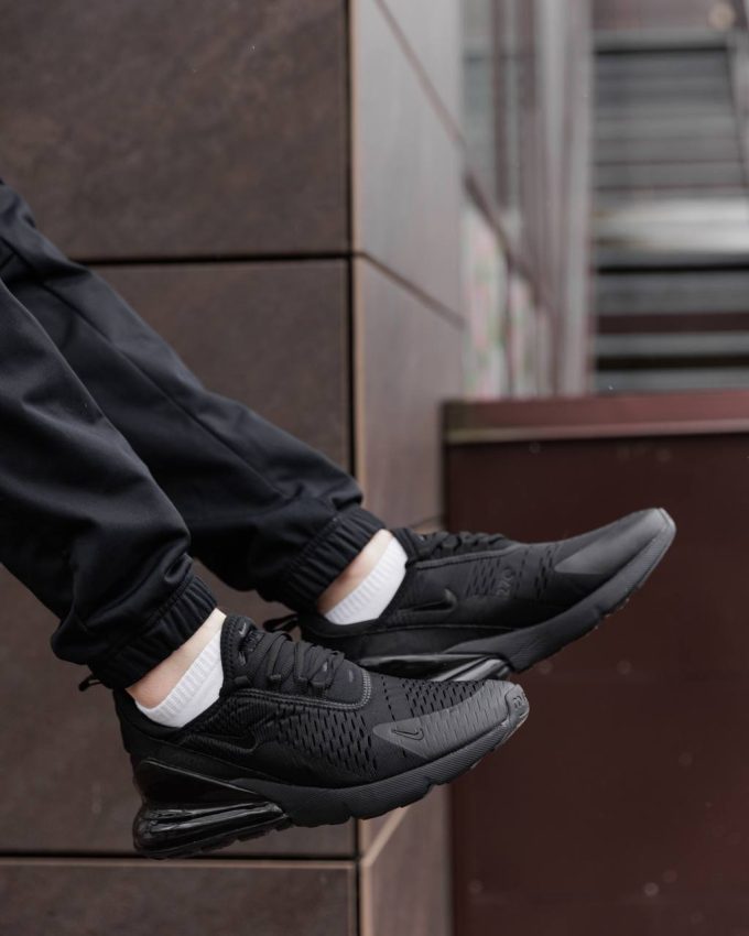 Nike Air Max 270 Triple Black - Зображення 3