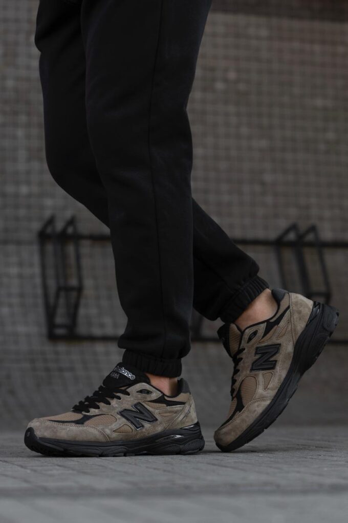 New Balance 990 Khaki / Black