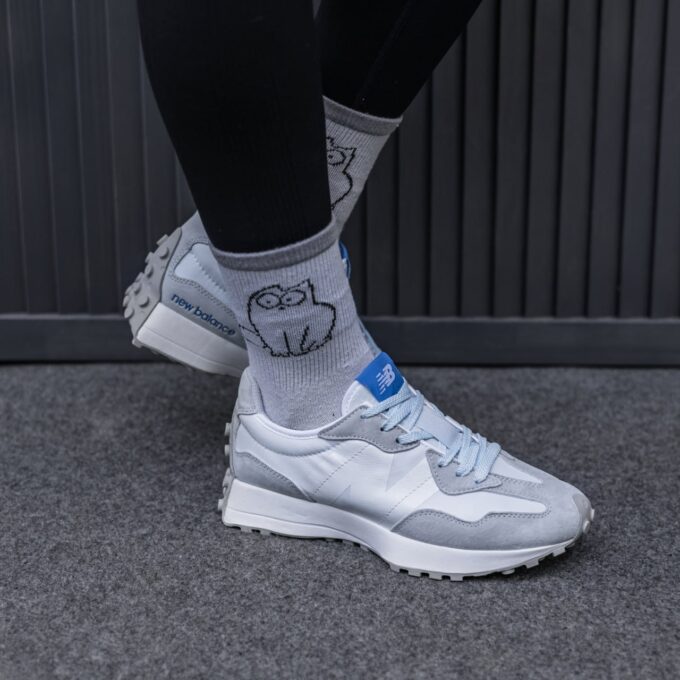 New Balance 327