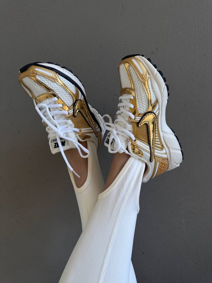 Nike Vomero 5 Metallic Gold - Зображення 6