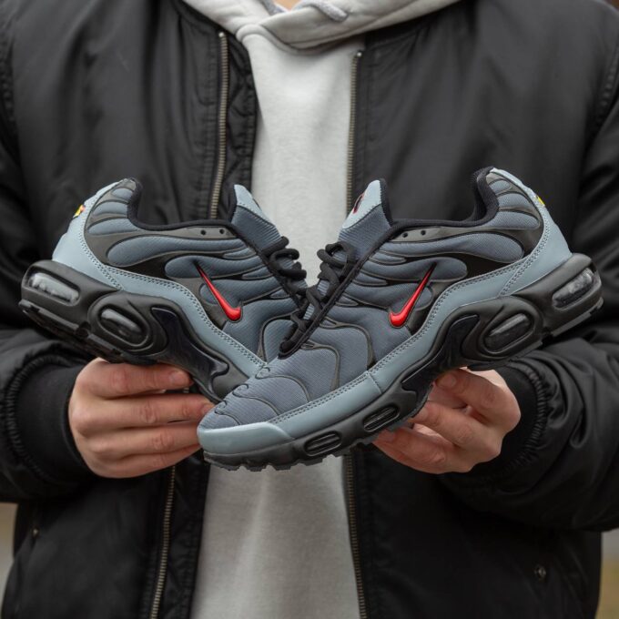 Nike Air Max Tn Plus  Black Grey Red - Зображення 3