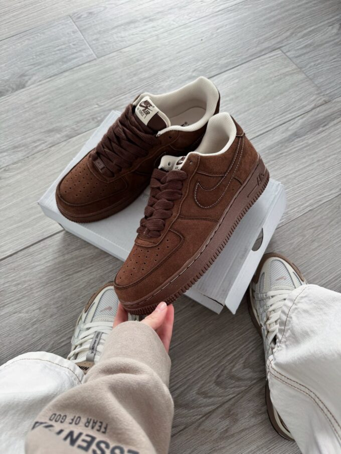 Nike Air Force 1 07 Shoes Brown - Зображення 3