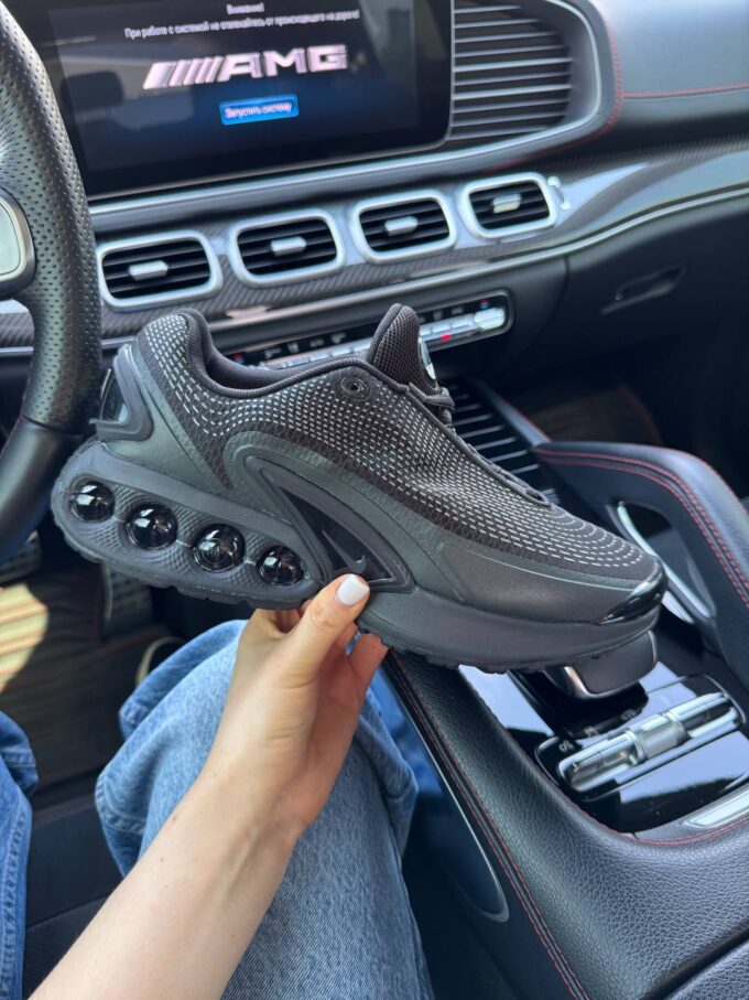 Nike Air Max DN Triple Black