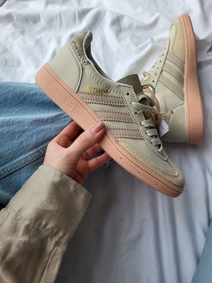 Adidas Spezial Beige