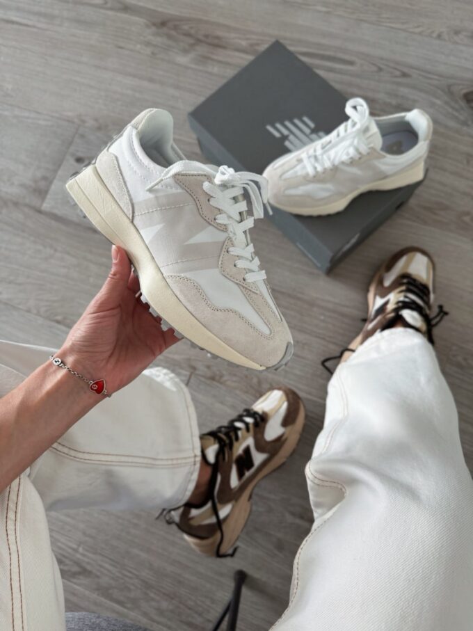 New Balance 327 Off White