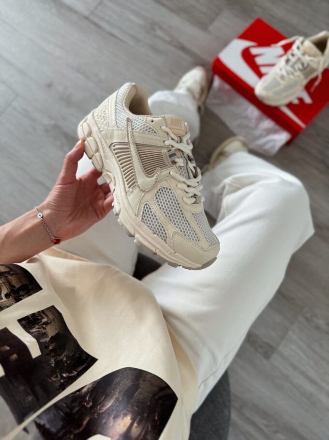 Nike Zoom Vomero 5 Sail Light Orewood Brown