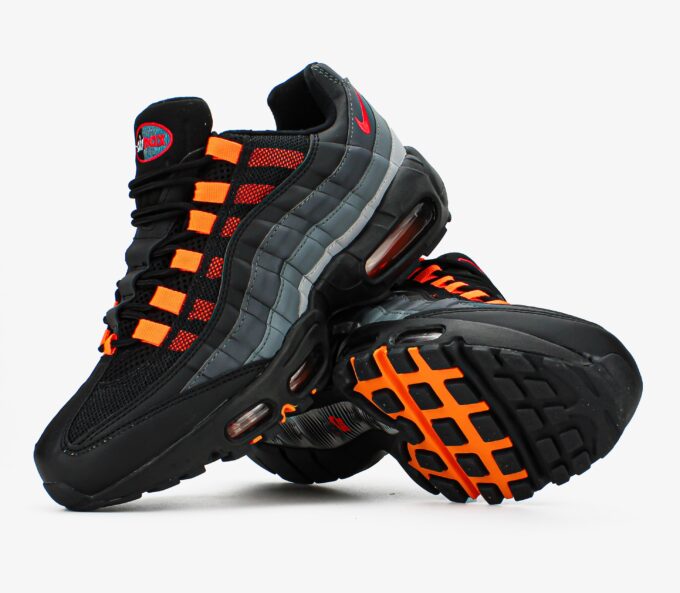 Nike Air Max 95 Black Hyper Crimson - Зображення 4