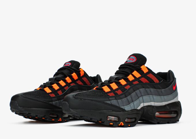 Nike Air Max 95 Black Hyper Crimson - Зображення 3
