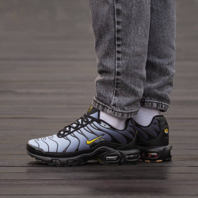 Nike Air Max Tn Plus  Black White Yellow