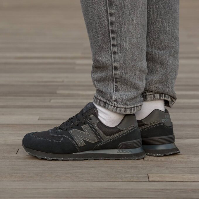 New Balance 574 Black