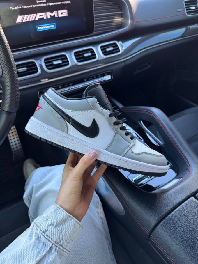 Nike Air Jordan 1 Low Light Smoke Grey