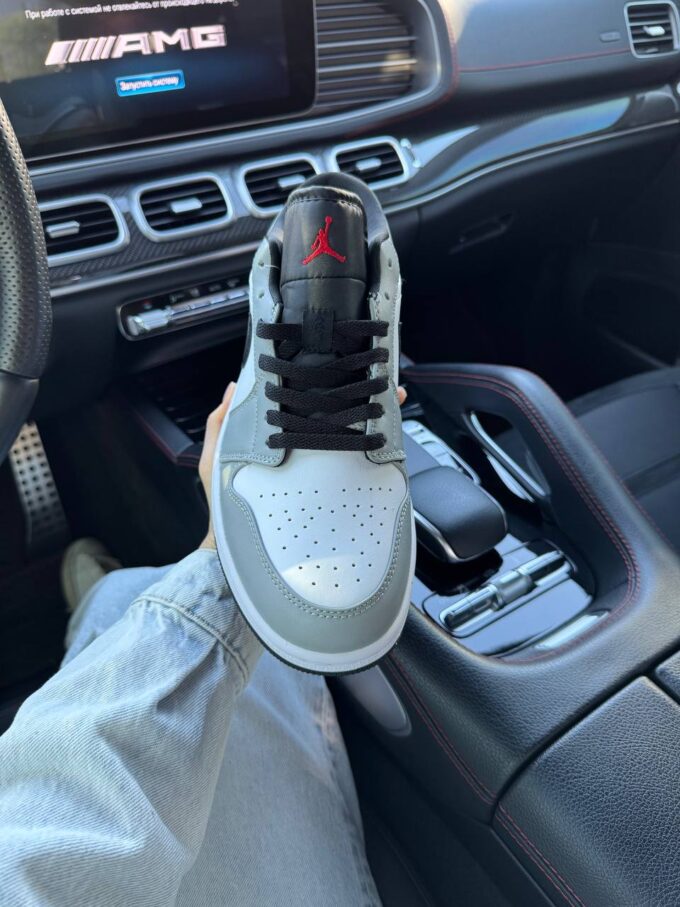 Nike Air Jordan 1 Low Light Smoke Grey - Зображення 3