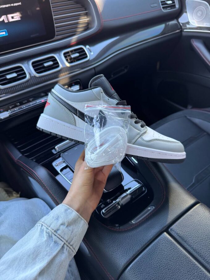 Nike Air Jordan 1 Low Light Smoke Grey - Зображення 4