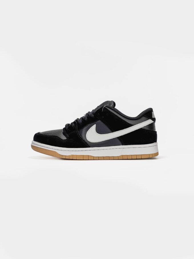 Nike SB Dunk Low Black/White