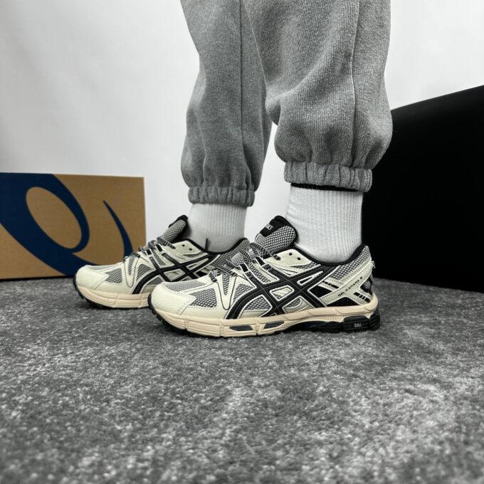Asics Gel-Kahana 8 Beige Black