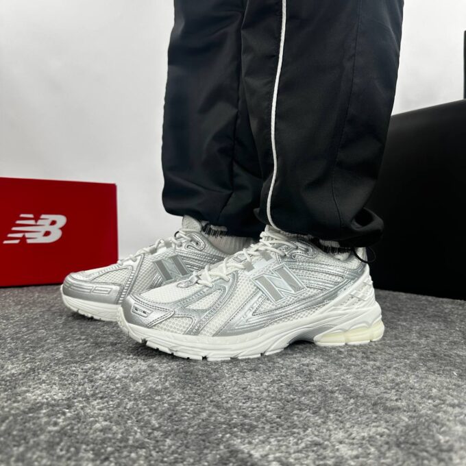 New Balance 1906R White Silver
