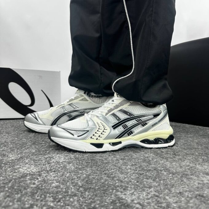 Asics Gel-Kayano 14
