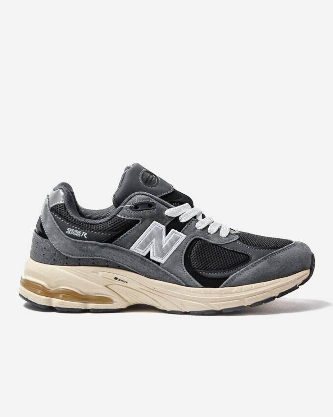 New Balance 2002R Black Dark Grey