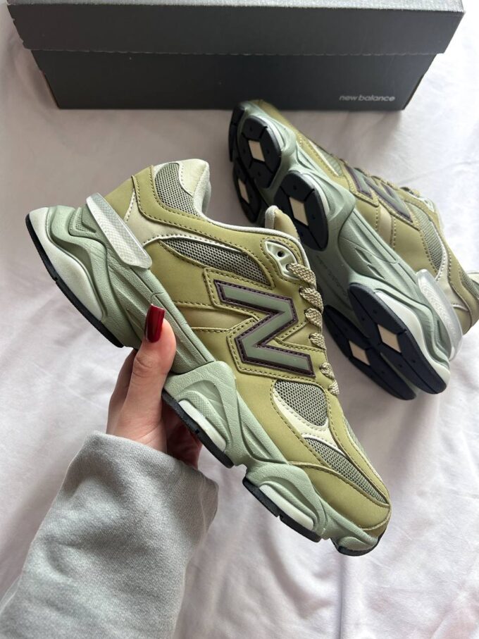 New Balance 9060 Green