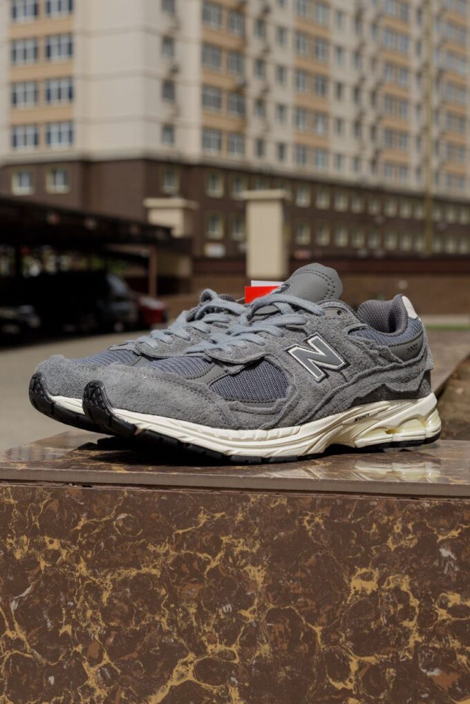 New Balance 2002R Grey