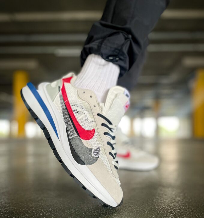 Nike Sacai Vaporwaffle Sport Fuchsia Game Royal - Зображення 2
