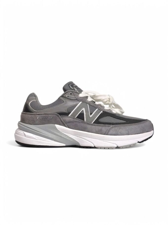 New Balance 990V6 Grey