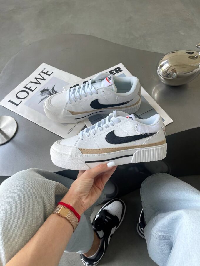 Nike Court Legacy
