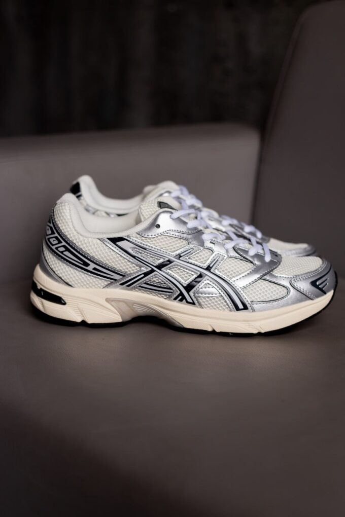 Asics Gel-1130 Cream/Scarab