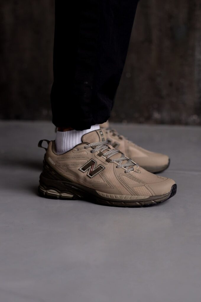 New Balance 1906R Brown