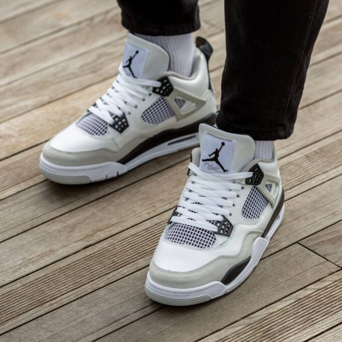 Air Jordan Retro 4 Military Black - Зображення 4