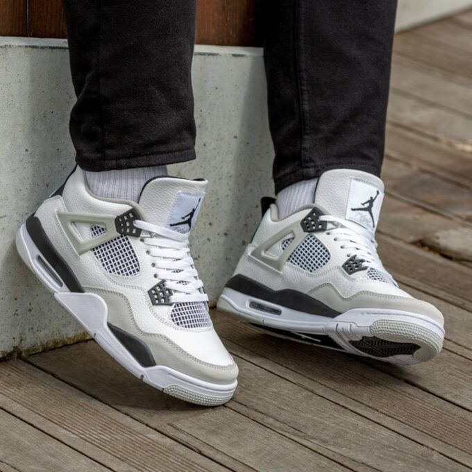 Air Jordan Retro 4 Military Black - Зображення 2