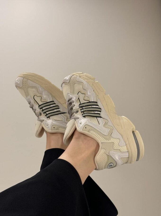 Adidas Response x Bad Bunny Cream/White - Зображення 4
