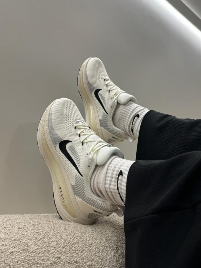 Nike Zoom Vomero 18 Summit White/Black/Coconut Milk