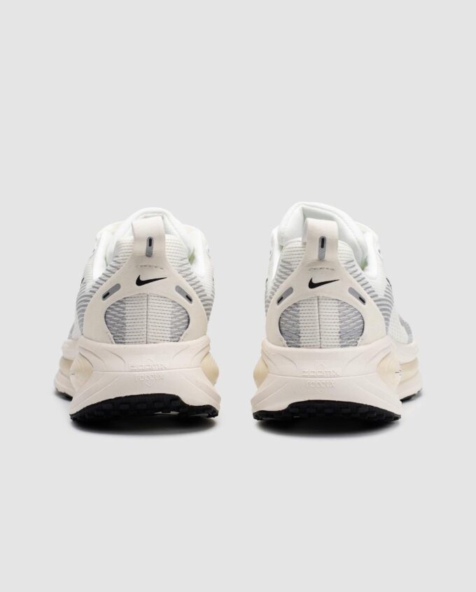 Nike Zoom Vomero 18 Summit White/Black/Coconut Milk - Зображення 7