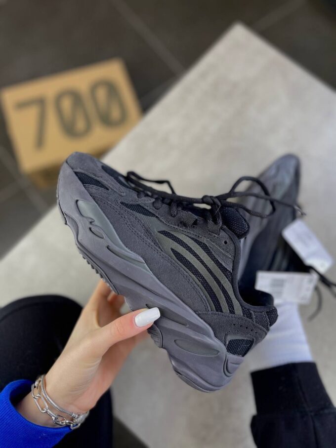 Adidas Yeezy 700 v2 Vanta Вlack - Зображення 8